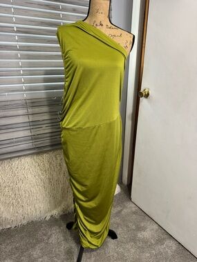 PrettyLittleThing One-Shoulder Olive Maxi Dress